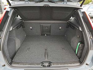 Volvo  B4 EU6d Plus Bright 2WD Memory Sitze Sounds