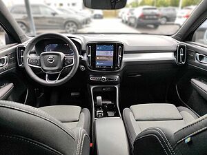 Volvo  B4 EU6d Plus Bright 2WD Memory Sitze Sounds