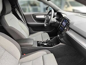 Volvo  B4 EU6d Plus Bright 2WD Memory Sitze Sounds