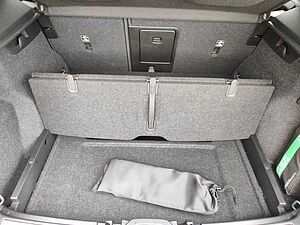 Volvo  B4 EU6d Plus Bright 2WD Memory Sitze Sounds