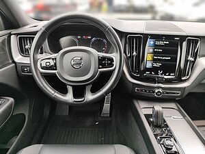 Volvo  B5 Diesel EU6d R Design AWD HUD Navi Leder