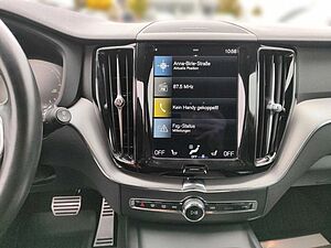 Volvo  B5 Diesel EU6d R Design AWD HUD Navi Leder