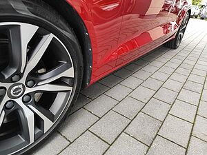 Volvo  T4 EU6d-T Lim. R Design StandHZG Navi Digita