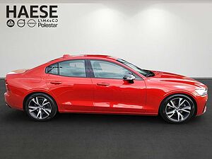 Volvo  T4 EU6d-T Lim. R Design StandHZG Navi Digita