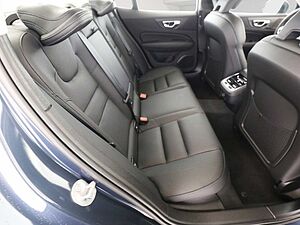 Volvo  Ultimate Dark AWD B5 Benzin EU6d HUD StandHZ