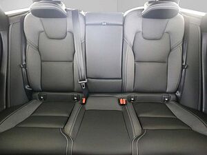 Volvo  Plus Black Edition Plug-In Hybrid AWD T6 Tw