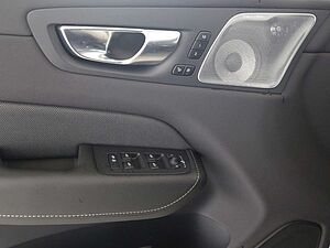 Volvo  Plus Black Edition Plug-In Hybrid AWD T6 Tw