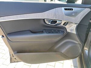 Volvo  Ultra Dark Plug-In Hybrid AWD T8 Twin Engin
