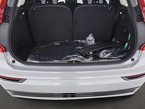 Volvo  T8 Ultra Dark Recharge Plug-In Hybrid AWD E