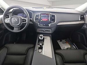 Volvo  T8 Ultra Dark Recharge Plug-In Hybrid AWD E