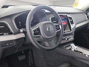 Volvo  T8 Ultra Dark Recharge Plug-In Hybrid AWD E