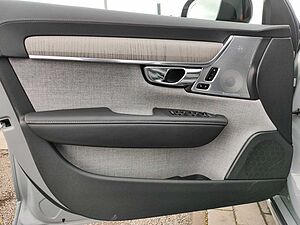 Volvo  T6 Plus Dark Recharge Plug-In Hybrid AWD EU6
