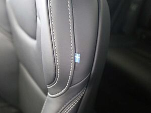 Volvo  T8 Plus Black Edition Recharge Plug-In Hybr