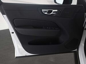 Volvo  T6 Plus Dark Recharge Plug-In Hybrid AWD EU