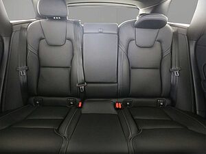 Volvo  Plus Black Edition Plug-In Hybrid AWD T6 Tw