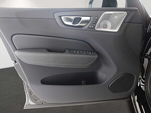 Volvo  Plus Black Edition Plug-In Hybrid AWD T6 Tw