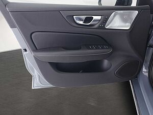 Volvo  Ultimate Dark Plug-In Hybrid AWD T8 Twin Eng