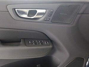 Volvo  T6 Plus Dark Recharge Plug-In Hybrid AWD EU