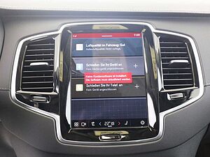 Volvo  T8 Ultra Dark Recharge Plug-In Hybrid AWD E