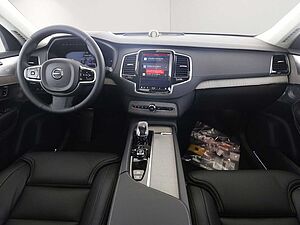 Volvo  T8 Ultra Dark Recharge Plug-In Hybrid AWD E