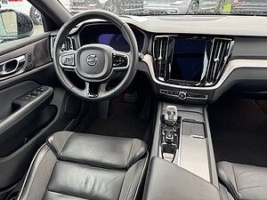 Volvo  B4 EU6d Plus Dark StandHZG El. Panodach Lede