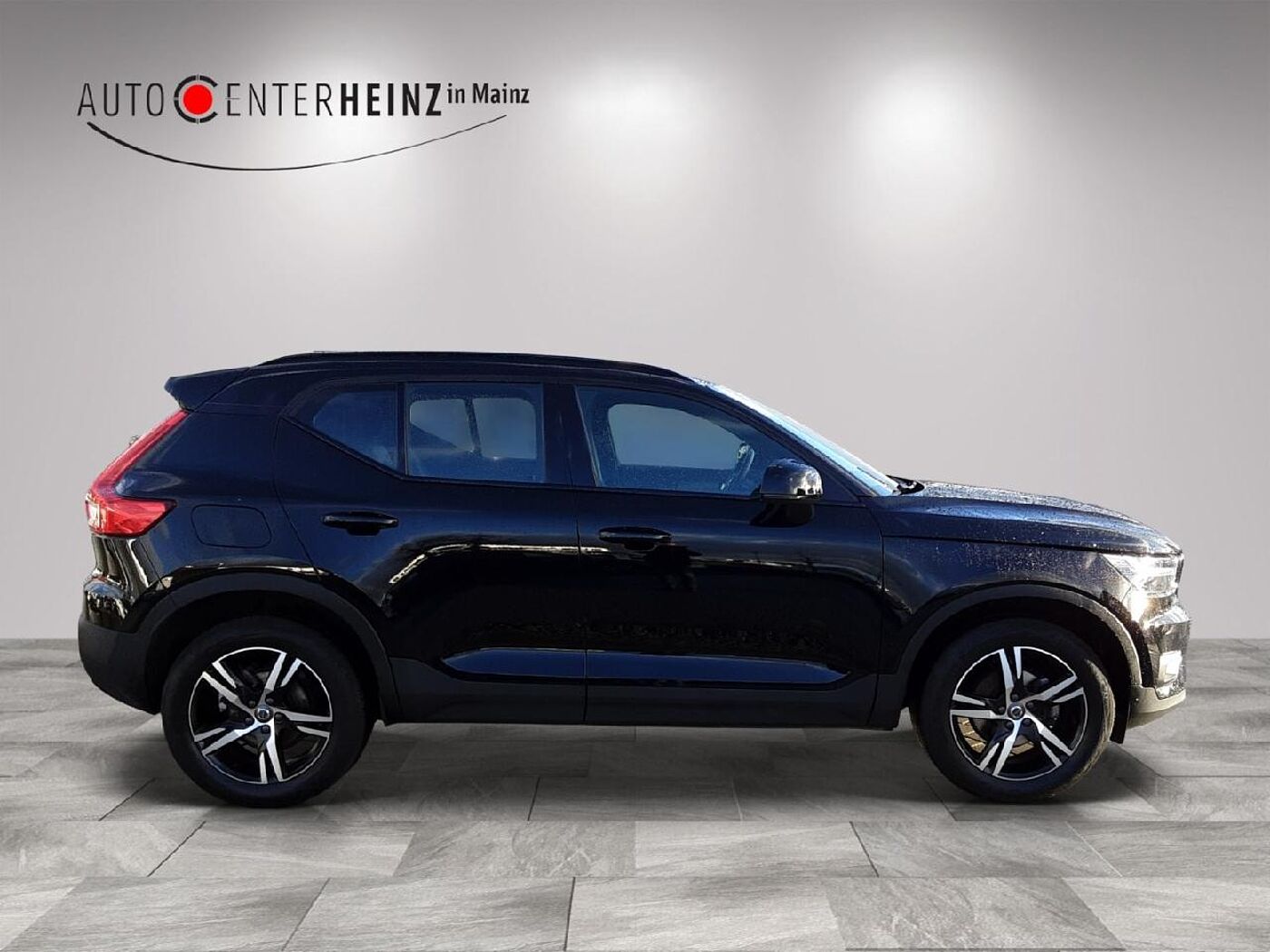 Volvo  R Design 2WD