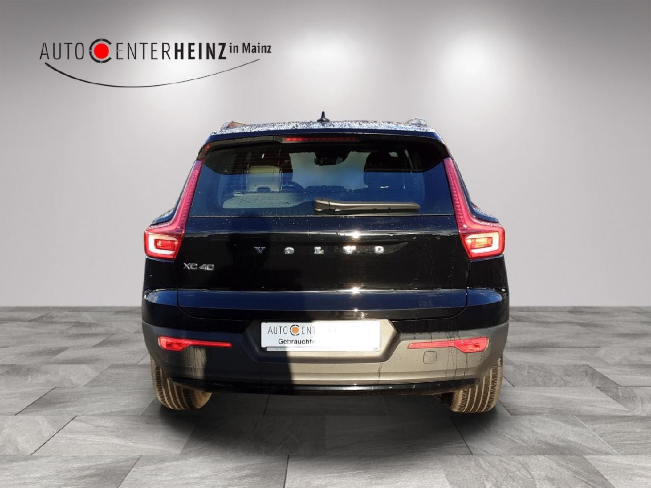 Volvo  R Design 2WD