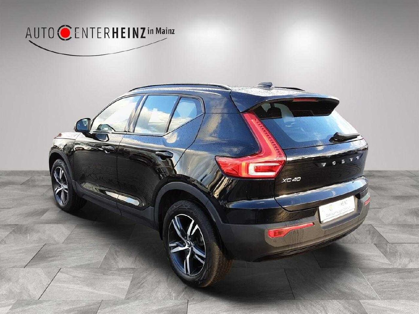 Volvo  R Design 2WD