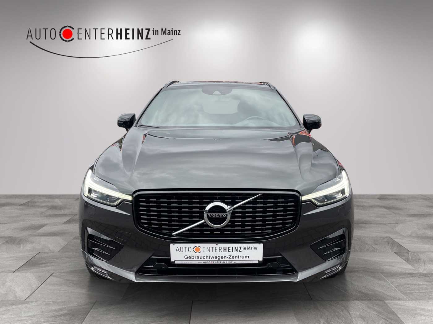 Volvo  R Design AWD