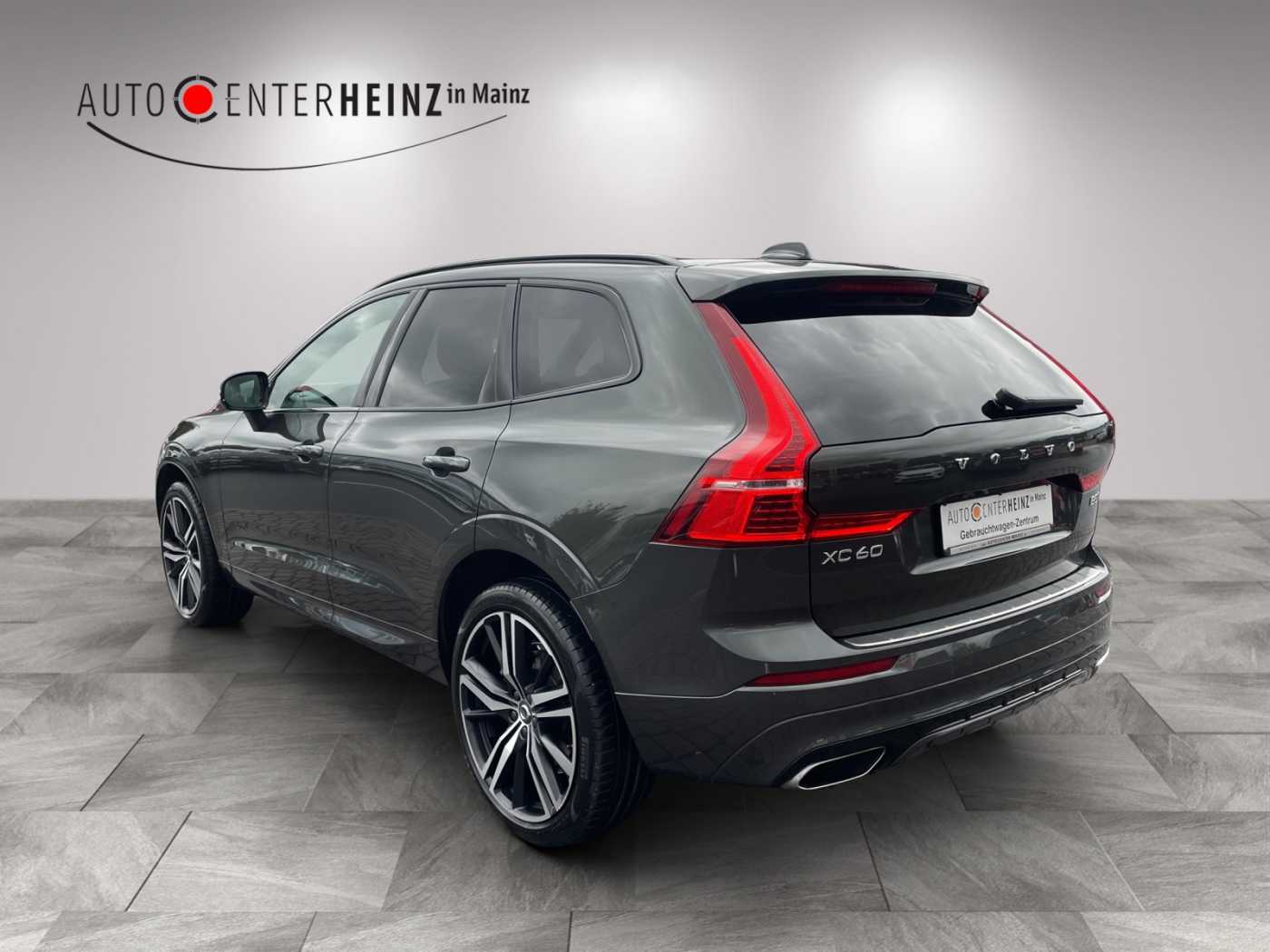 Volvo  R Design AWD