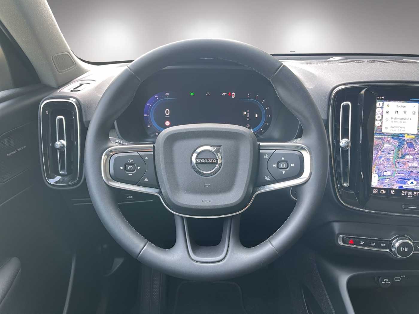 Volvo  Ultimate Dark AWD