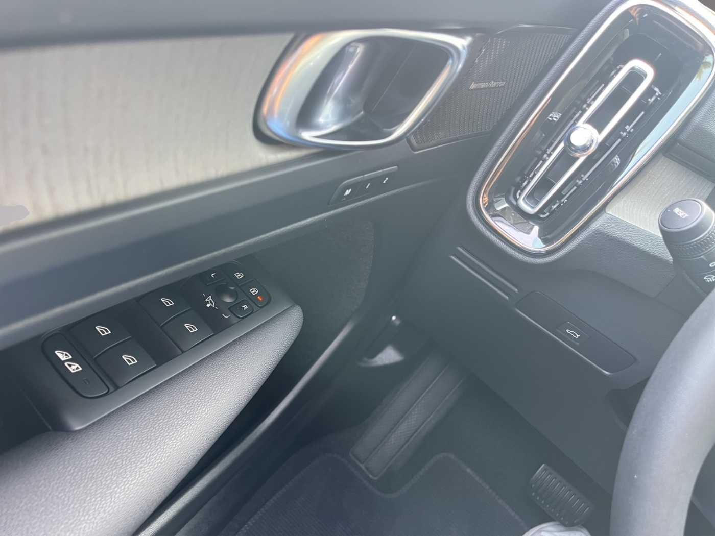 Volvo  Ultimate Dark AWD