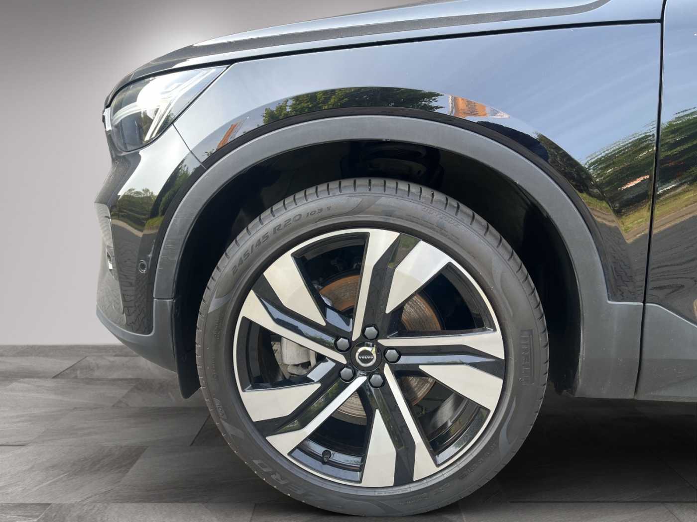 Volvo  Ultimate Dark AWD