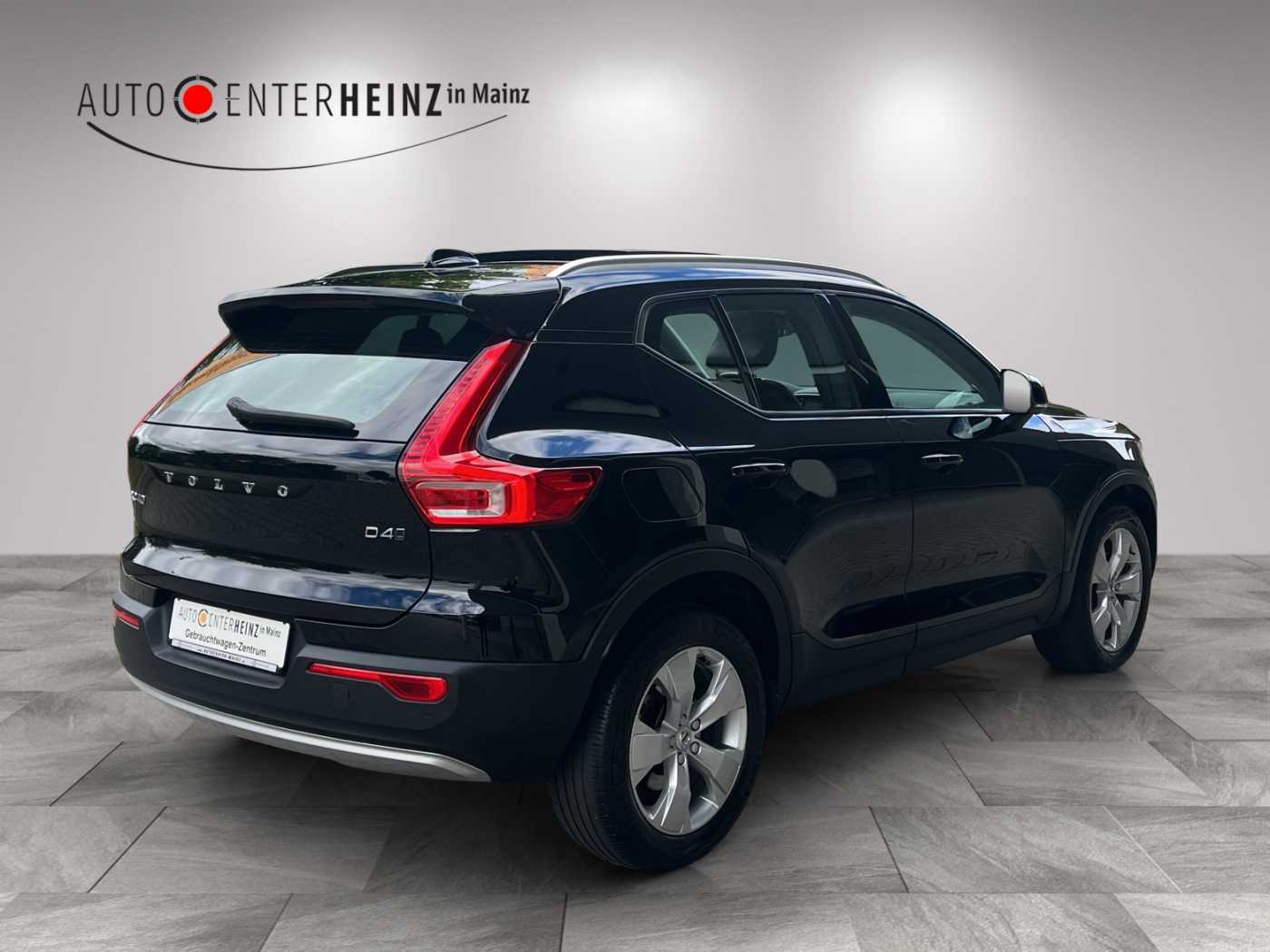 Volvo  Momentum Pro AWD