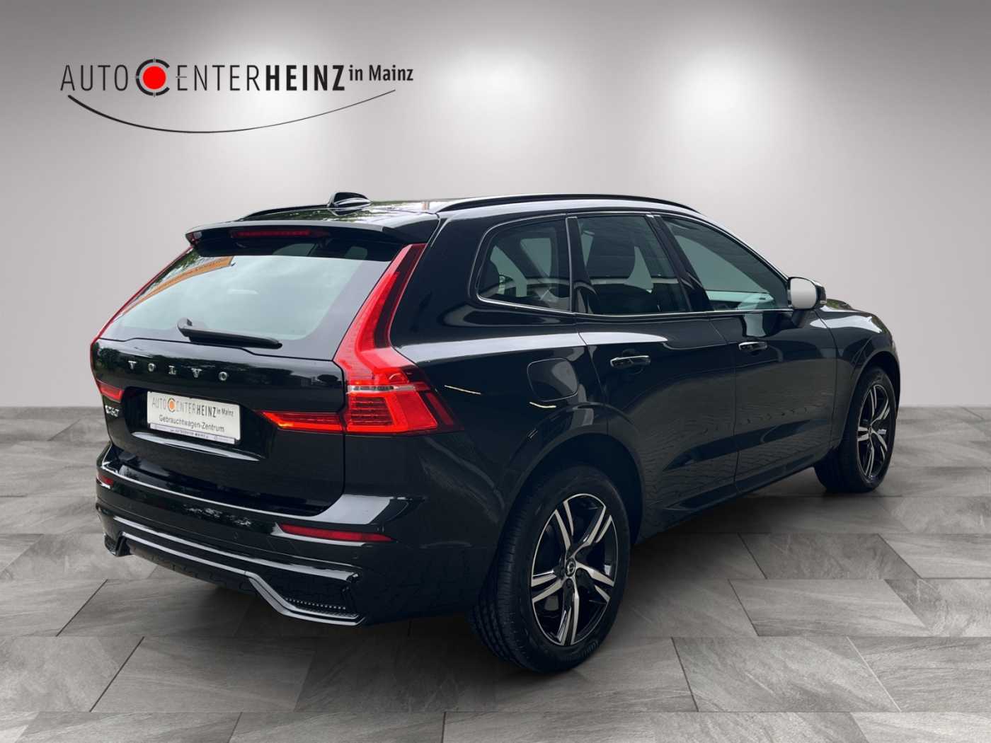 Volvo  R Design AWD