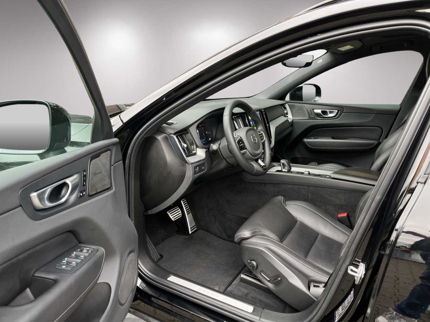 Volvo  R Design AWD