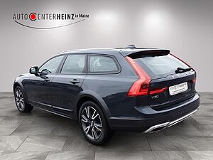 Volvo  Pro AWD