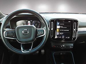 Volvo  R Design 2WD