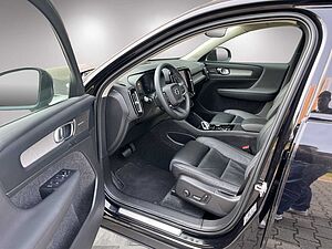 Volvo  Ultimate Dark AWD