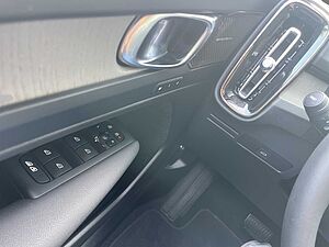 Volvo  Ultimate Dark AWD