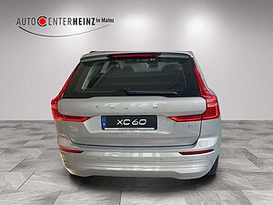 Volvo  XC60 Core, B4 Mild-Hybrid, Benzin