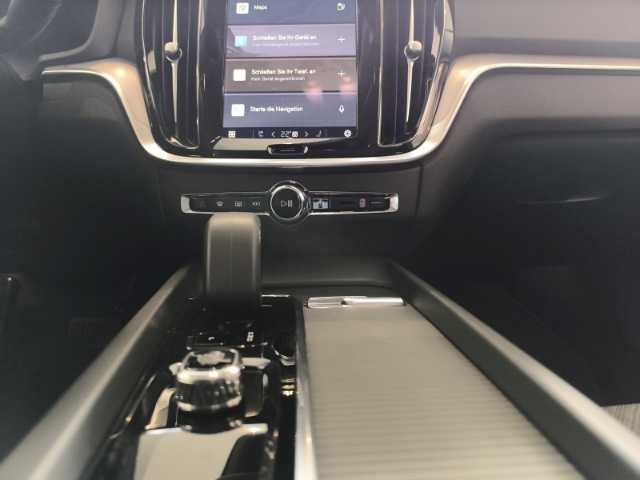 Volvo  Core B4 Diesel EU6d Navi digitales Cockpit Memory Sitze Soundsystem LED Blendfre