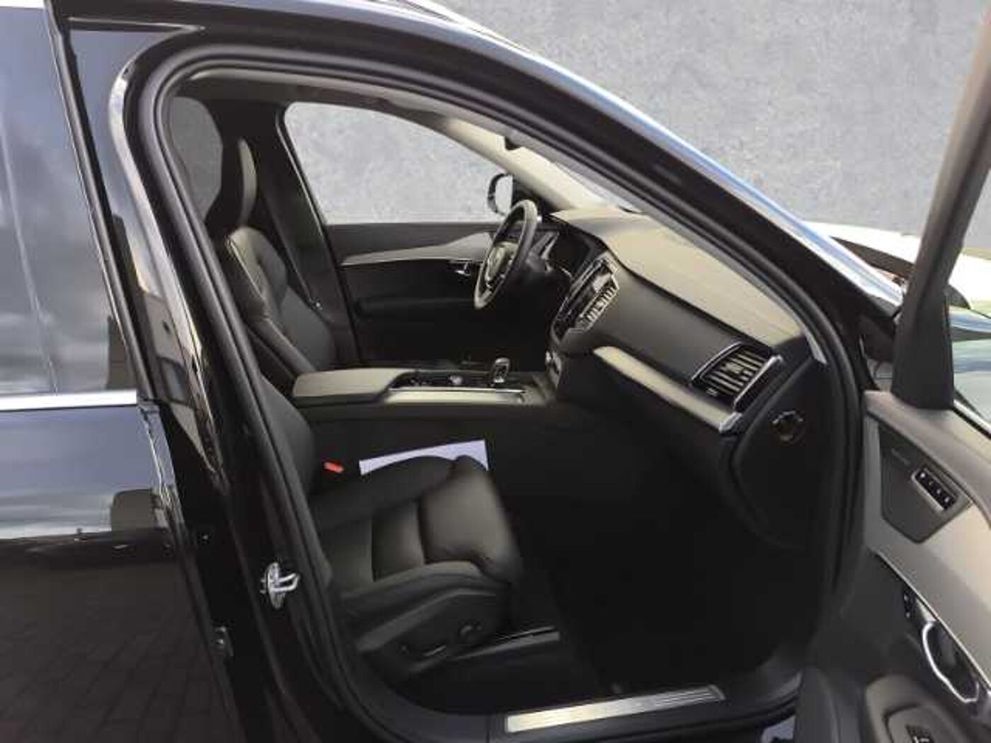 Volvo  Plus Bright PHEV AWD T8 Twin Engine EU6e StandHZG Navi Harman&Kardon digitales C