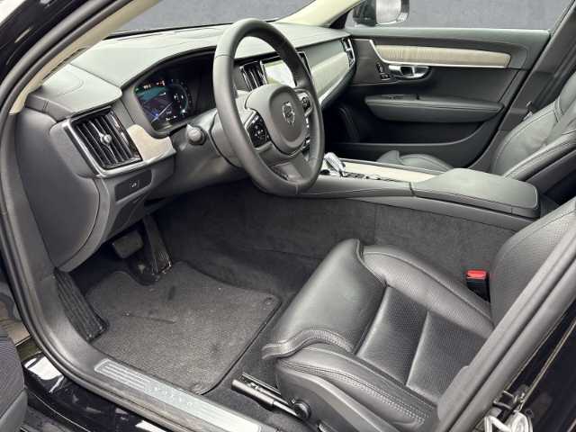 Volvo  CC