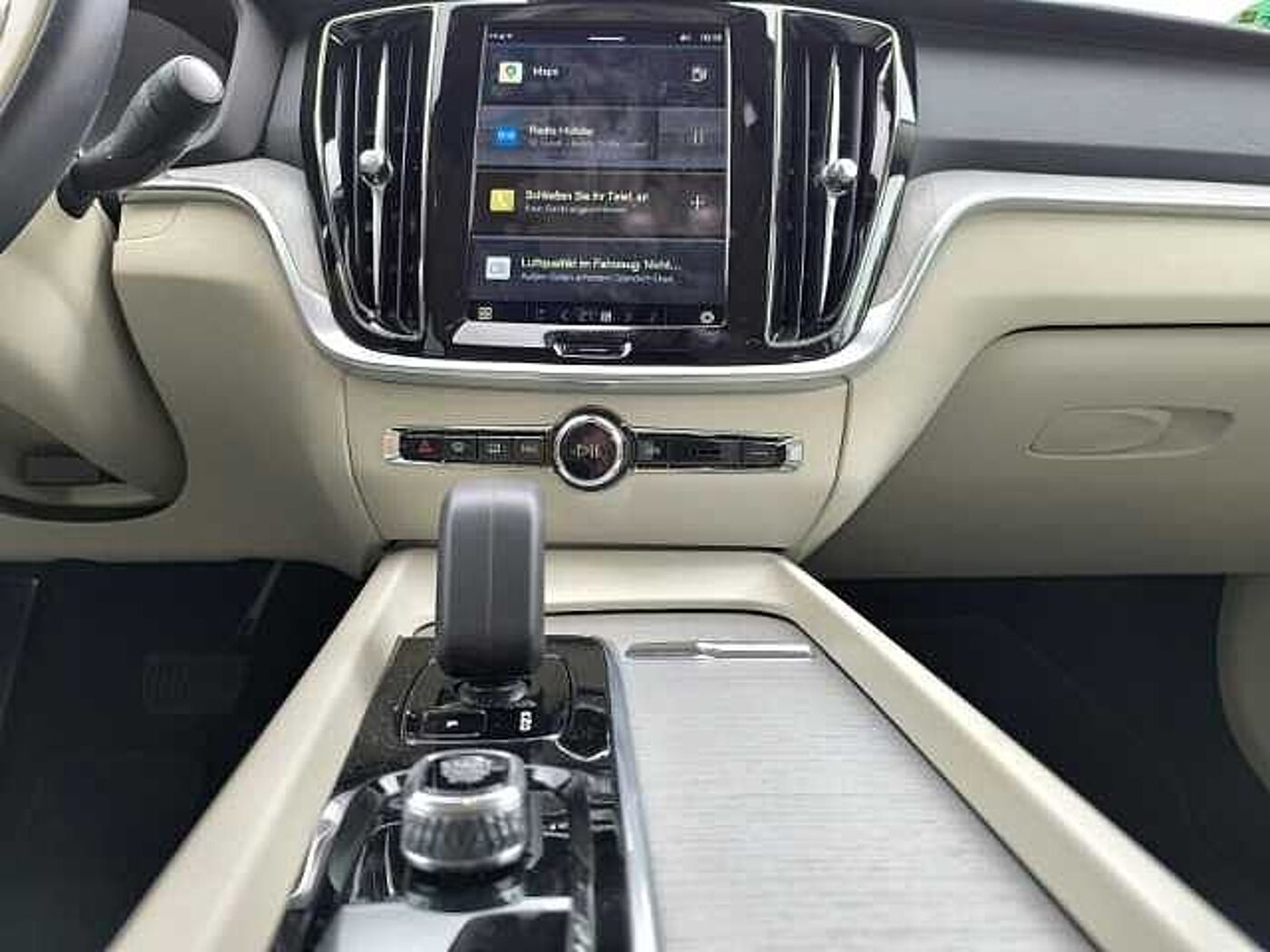 Volvo  Plus Dark AWD B5 StandHZG Navi Leder digitales Cockpit Memory Sitze Soundsystem