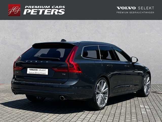 Volvo  Momentum Pro T4 21''LM DAB Harman Keyless Leder Rückf. kam