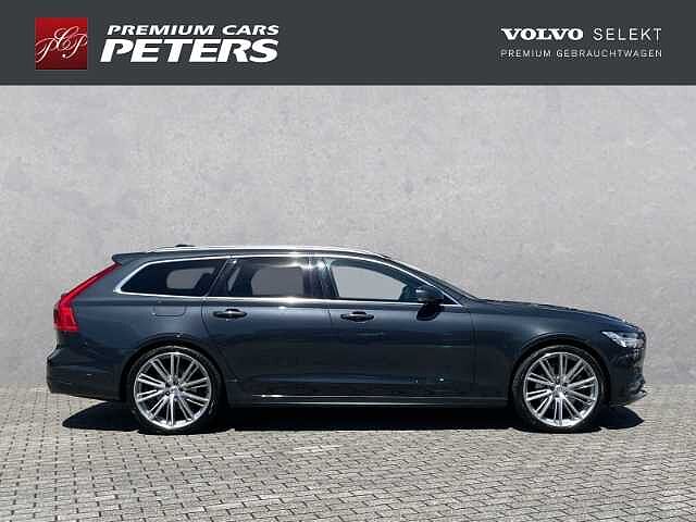 Volvo  Momentum Pro T4 21''LM DAB Harman Keyless Leder Rückf. kam