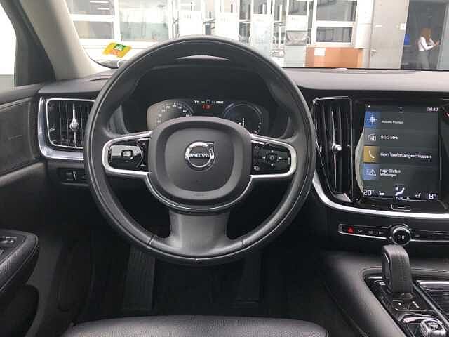 Volvo  R Design T6 Expression Pana PilotAssist 360kam Harman DAB Allrad Sportpaket El.