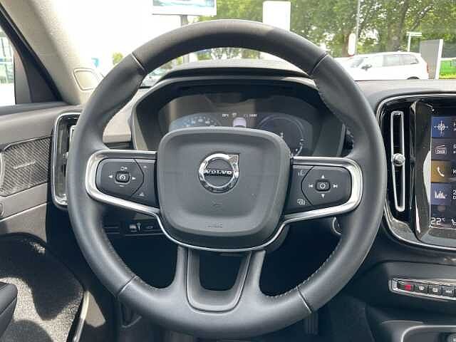 Volvo  Inscription T4 Recharge 19''LM PilotAssist Pano 360kam Harman Sound