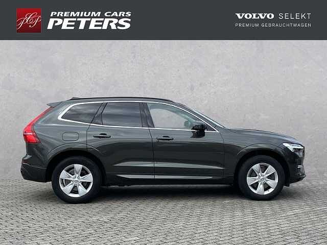 Volvo  Momentum Pro B4 PilotAssist Pano AHK 360kam Leder Lenkradhz WSShz